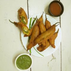 A picture of Stuffed Mirchi Bajji.