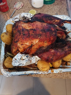 Una foto de Pavo con sazón 🧄