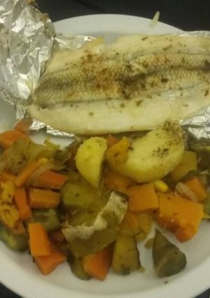 Una foto de Pescado al vapor pero al horno