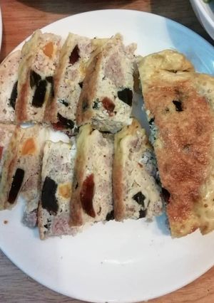 Hình của món Trứng ba màu.