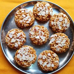 A picture of Puffed Rice Jaggery Tikki.