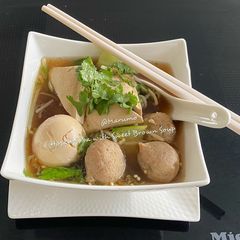 A picture of Hosan Soba with Sweet Brown Soup.