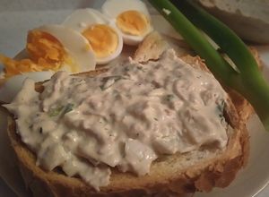 Tökéletes tonhalkrém recept fotója