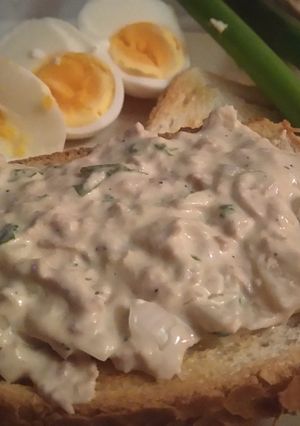Tökéletes tonhalkrém recept fotója