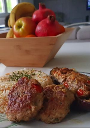 Une photo de 12• Aubergine farcie à l'agneau- Riz pilaf+Recette boulette 0 gâchis