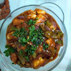 A picture of Chilli Paneer gravy.