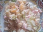 Una foto de ensalada de pollo con mayonesa