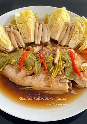 A picture of Steamed Fish With Soy Sauce.