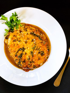 A picture of Chicken Francaise.