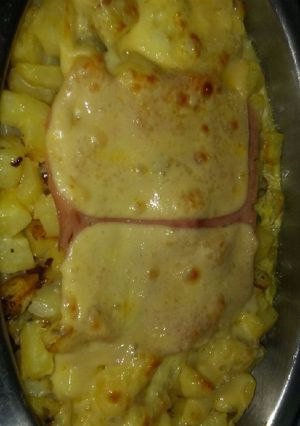 Una foto de Tortilla de papa fácil y en el horno😀