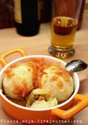 Фото Чешские картофельные кнедлики с копченым мясом.