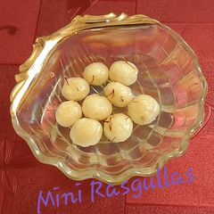 A picture of Mini Rasgullas.