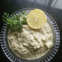 A picture of Coconut chutney.