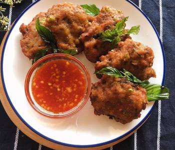 Easy Recipe  Thai Spicy Pork Cakes  With Homemade Red Curry Paste Recipe Delicious Steady