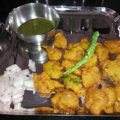 A picture of Dal Vada.