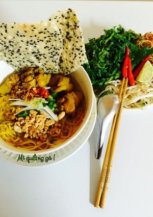 Hình của món Mì quảng gà !.