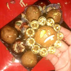 Besan ke ladoo A picture of Besan ke ladoo.