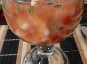 Una foto de Cóctel de camarón 🦐 fresco 🌴