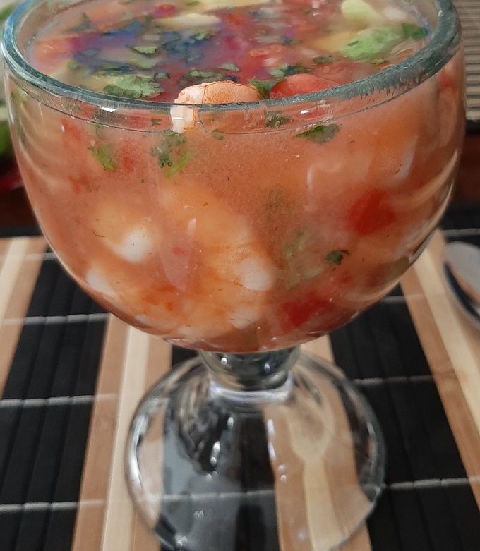 Una foto de Cóctel de camarón 🦐 fresco 🌴