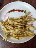 શક્કરિયા ની ફ્રેંચ ફ્રાઈઝ (Shakkariya Frech Fries Recipe In Gujarati)