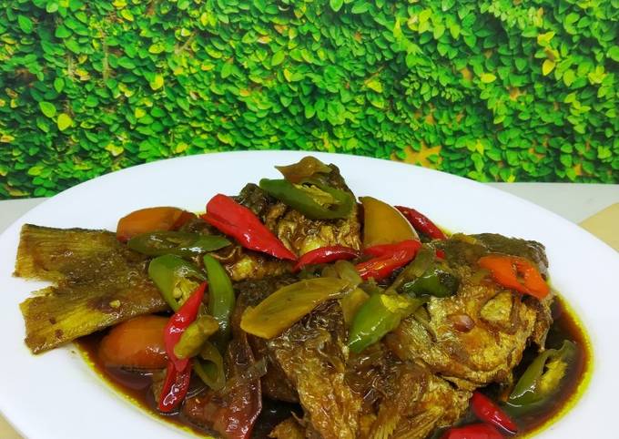 Resep Asam Manis Pedas Ikan Senangin Oleh Hj Tintin Purnama Sari Cookpad