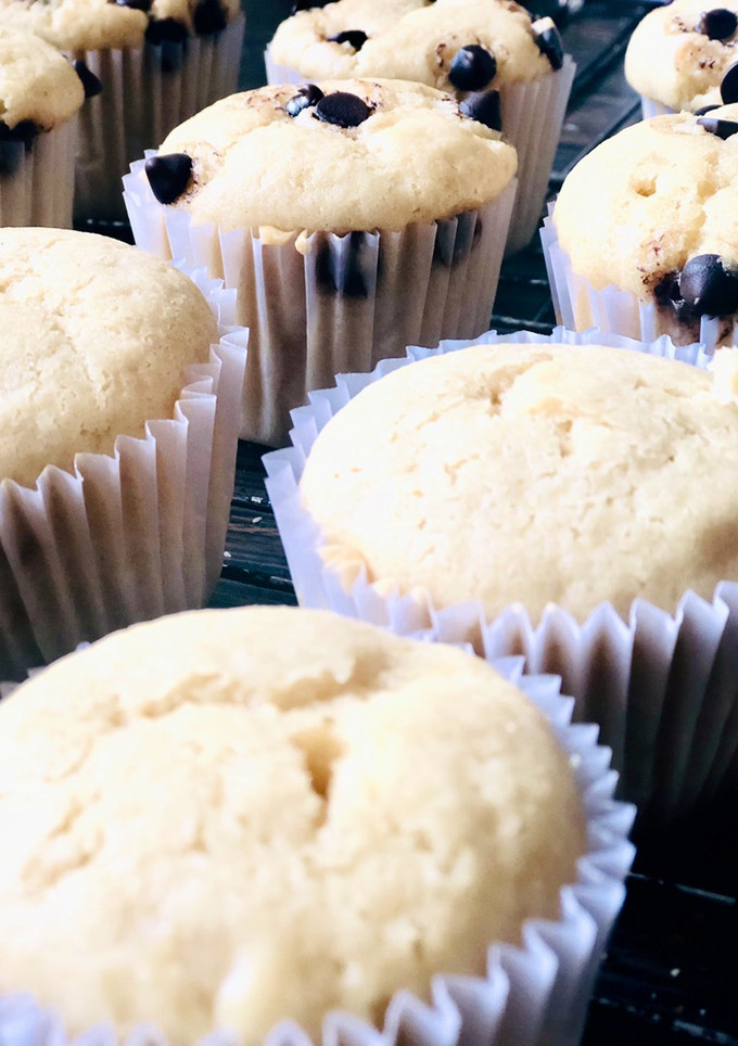 Una foto de Magdalenas de vainilla rellenas 🧁