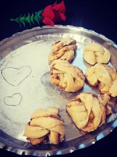 সিনামন রোল (cinnamon roll recipe in Bengali) রেসিপির প্রধান ছবি