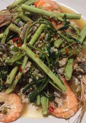 รูปของ ยำผักกระเฉดใส่กุ้ง