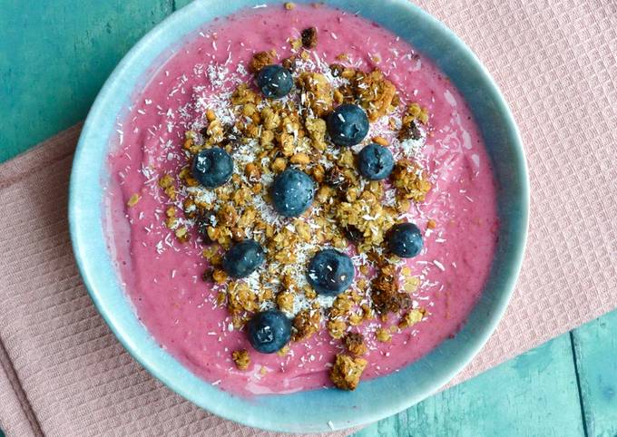 Banana & Raspberry Breakfast Pudding