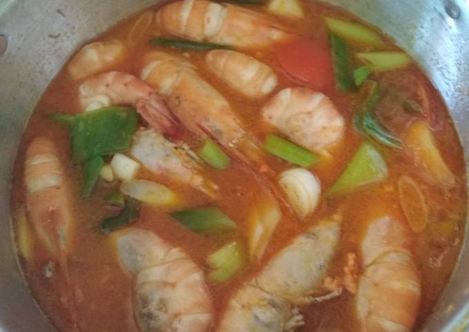 Resep Tomyam Udang Sederhana Oleh Widdya Permata Sarii Cookpad