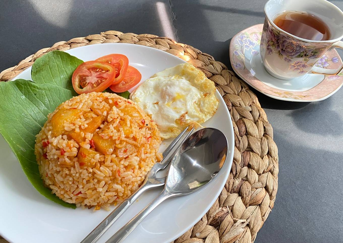 Nasi Goreng Sambalado Teri Kentang