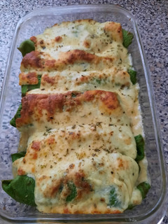 Una foto de Panqueques de espinaca o acelga rellenos🥬🌯