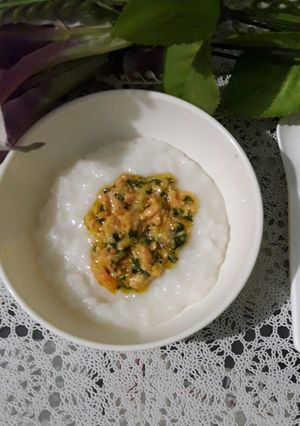 Foto resep Mpasi 8 bulan (bubur uduk tumis salmon)