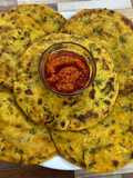 Makka methi paratha with garlic chutney