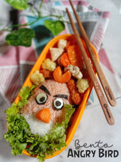 Foto resep Bento Handmolding (KarakterAngry Bird)
