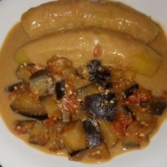 A picture of Matokeugandansytle andeggplantcurry#Author Marathoni.
