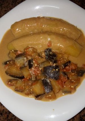 A picture of Matokeugandansytle andeggplantcurry#Author Marathoni.