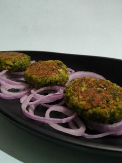 हरा शामी कबाब (Hara shami kabab recipe in Hindi) रेसिपी मुख्य फोटो