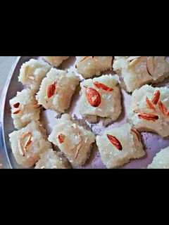 कोको बर्फी (Coconut Barfi recipe in Hindi) रेसिपी मुख्य फोटो