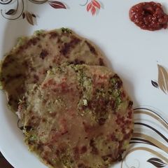 A picture of Broccoli and Cheese Paratha.