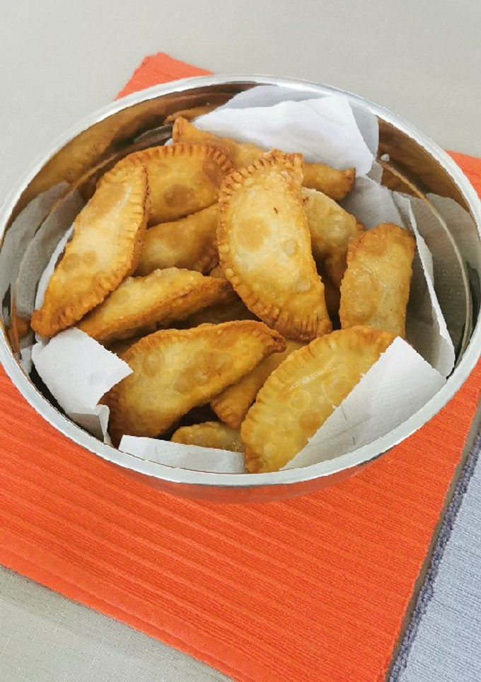 Una foto de Masa para empanadas fritas