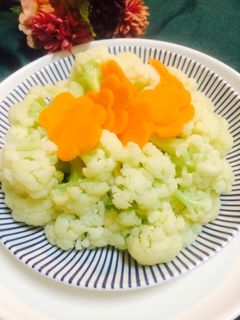 蒜香白花椰菜 的食譜成品照片