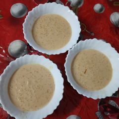 A picture of Bengali payes / kheer / payasam (cardamom flavour).