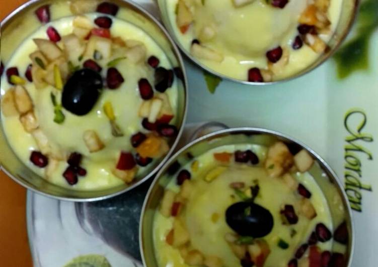 Recipe of Quick Dry Fruits Balls in Fruits custard