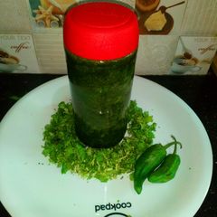 Green chutni A picture of Green chutni.