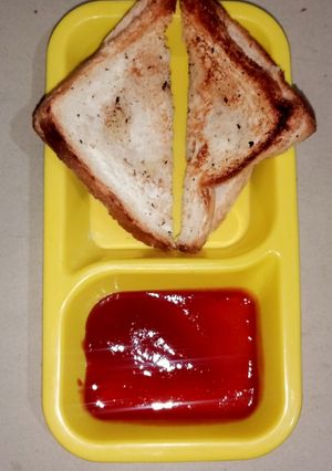आलू के सैंडविच (aloo ke sandwich recipe in Hindi) रेसिपी मुख्य फोटो