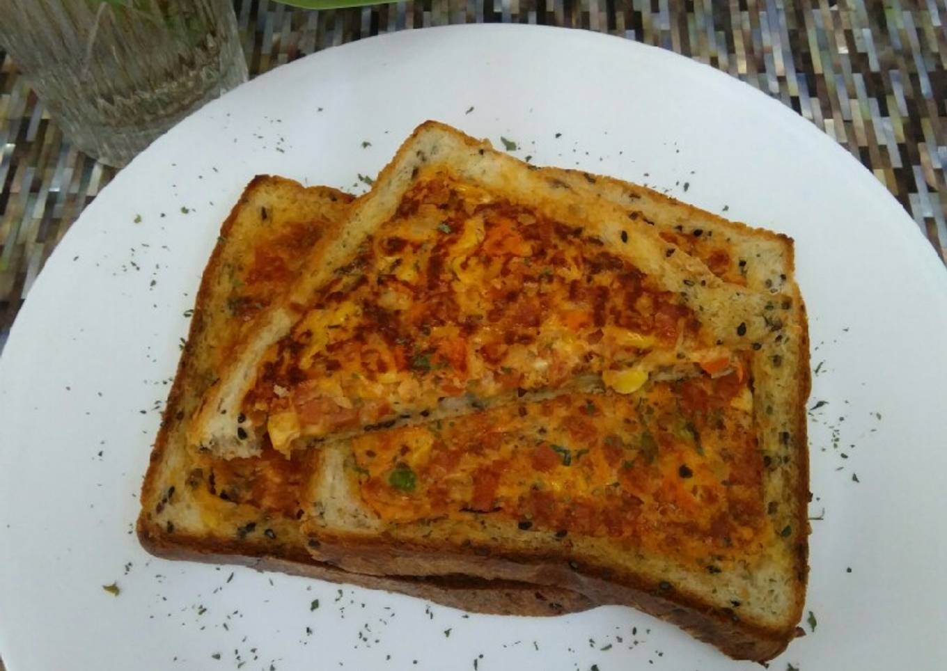 Roti Panggang Bolognaise Sosis Keju