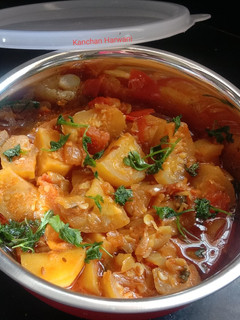 टिंडे आलू की सब्जी(Tinde aloo ki sabzi recipe in hindi) रेसिपी मुख्य फोटो