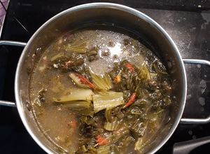 Hình của món Cá om dưa.