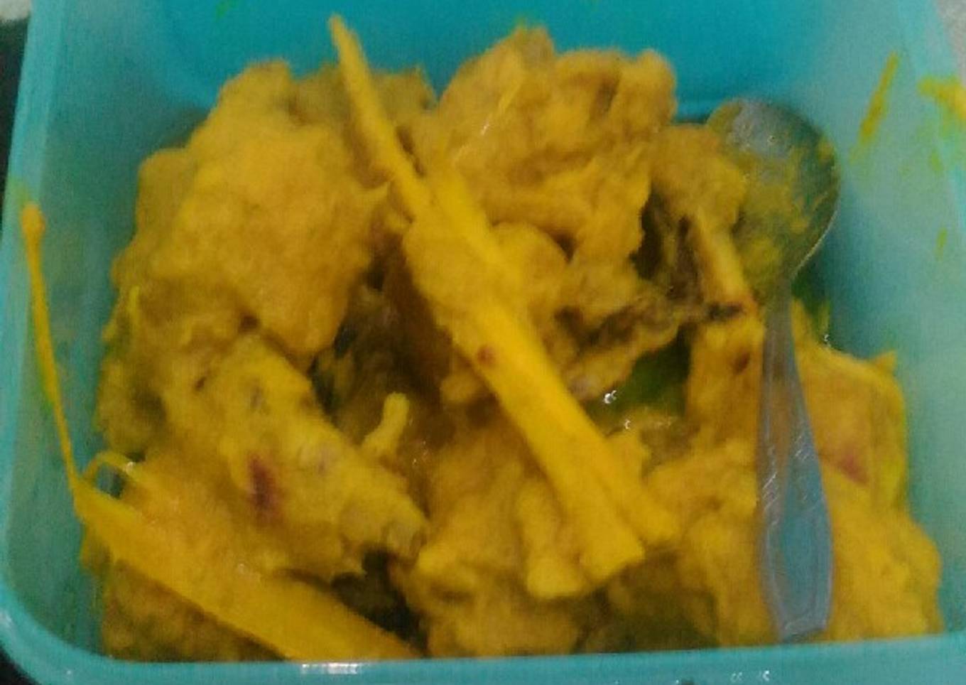 Ayam goreng lengkuas